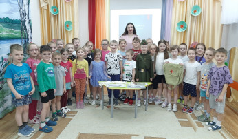 Наше учреждение посетила научный сотрудник музея "Юные защитники Родины"! Наше учреждение посетила научный сотрудник музея "Юные защитники Родины"!.